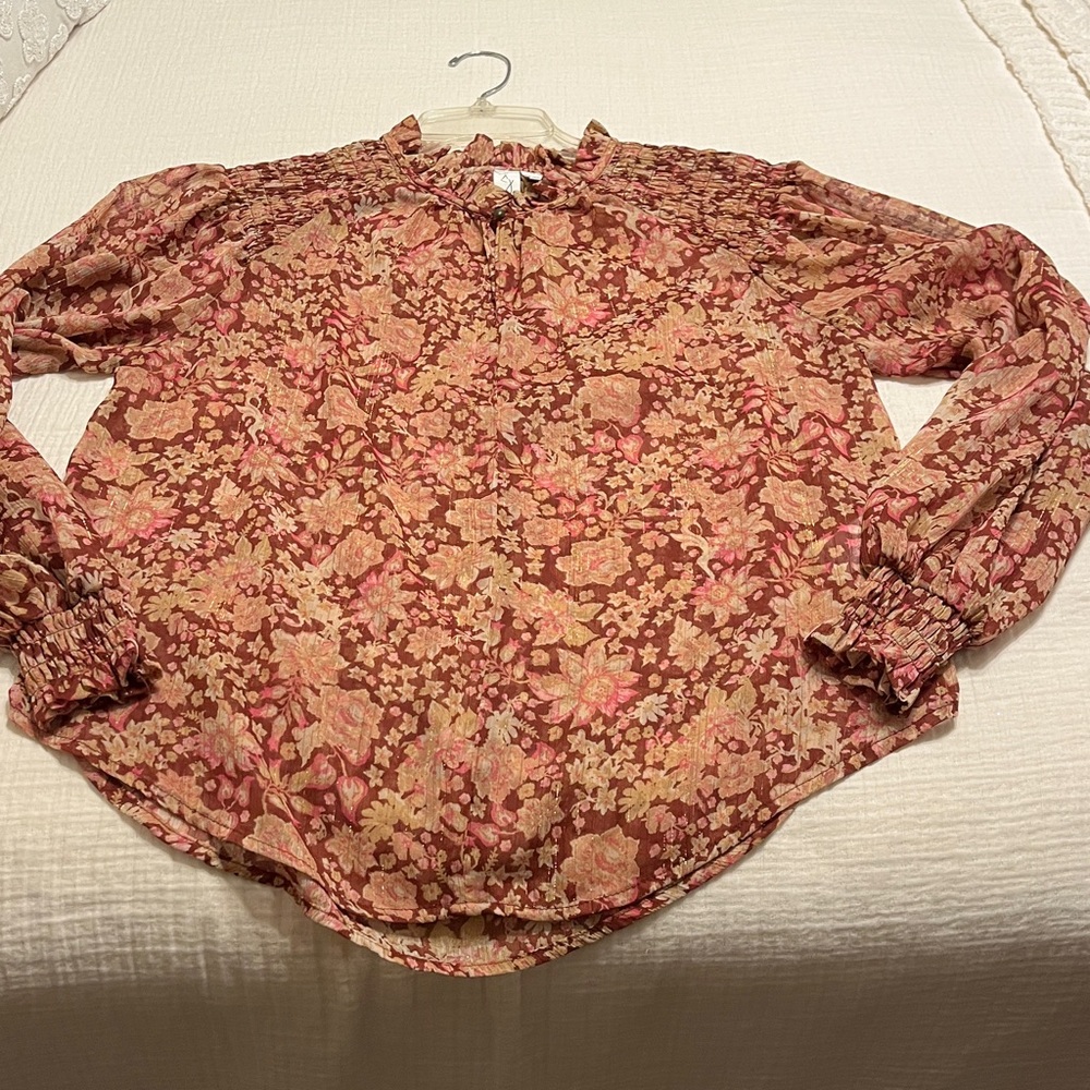 Sheer Floral Blouse. Size XS - Picture 8 of 8